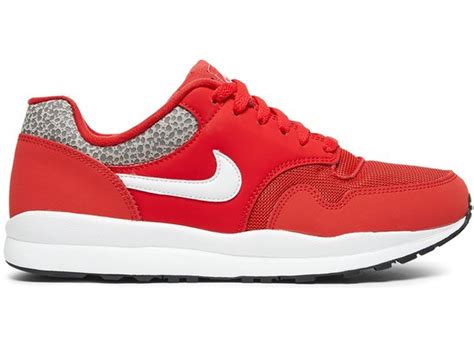 nike air safari rood dames|Rode Nike Air Safari .